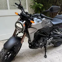 هوندا CB300R