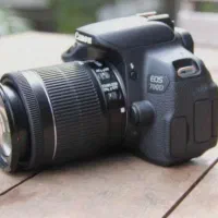 فروش دوربین canon 700D+لنز ۱۸-۵۵ +لنز فیکس 50mm