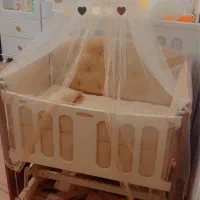 گهواره/تخت کنار مادر