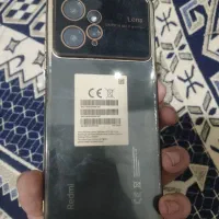 نوت 12 تمیز در حد آک