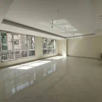 ۸۲ متر ، فول امکانات ، دکتر هوشیار ، کلیدنخورده