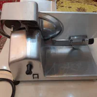 کالباس بر ایتالیایی برند اوماس|کافیشاپ و رستوران|گیلان غرب, |دیوار