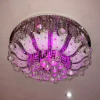 لوستر کریستالی بزرگ|لوستر و چراغ آویز|رشت, فلسطین|دیوار