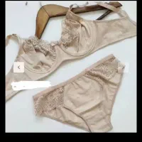 لباس  زیر بانوان