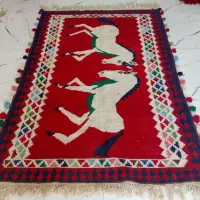 یک تخته گلیم ترکی و یک عدد زین عبدالخالق قدیمی