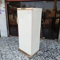 یخچال با تحویل