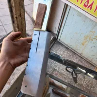 چاقو جوجه زن|ظروف پخت‌وپز|قم, دروازه ری|دیوار