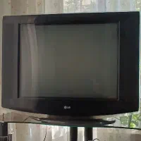 تلویزیون ومیز