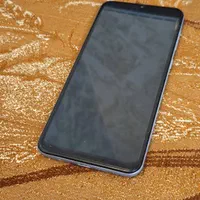 سامسونگ Galaxy A30 با حافظهٔ ۶۴ گیگابایت