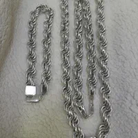 زنجیر و دستبند نقره|جواهرات|تربت‌حیدریه, فرمانداری|دیوار