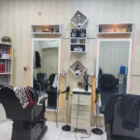 فروش دو عدد آینه باکس و دراور تمیز و سالم|آرایشگاه و سالن‌های زیبایی|سیرجان, |دیوار