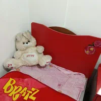 تخت نوجوان سالم مناسب برای سیسمونی