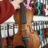 برزگترین فروشگاه ویولن))