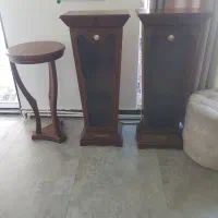 بوفه تزینی و یک میز