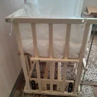 گهواره کنار تخت مادر|تخت و صندلی بچه|کاشان, پشت شهربانی|دیوار