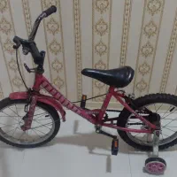 دوچرخه دخترانه ی ۱۶و۲۰|دوچرخه، اسکیت، اسکوتر|مشهد, فرهنگیان (شهرک غرب)|دیوار