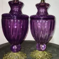 یک جفت کاپ قدیمی پایه برنز