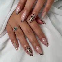 کاشت ناخن