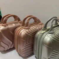 چمدون آرایشی و مسافرتی
