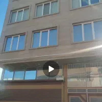 اجاره خانه طبقاتی، طبقه اول، ورودی مشترک