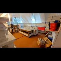 مغازه تجاری