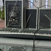 تلوزیون قدیمی و کامپوتر قدیمی|سیستم صوتی خانگی|فسا, |دیوار