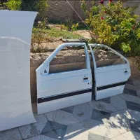 درب جلو و عقب سمت راننده و درب صندوق عقب