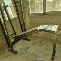 نیمکت پرس سینه، میل هالتر، میل دمبل و وزنه