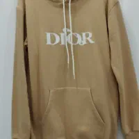 تعدادی لباس درحدنو