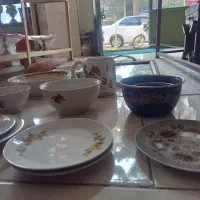 ظروف چینی و شیشه ای بیشترش قدیمی|ظروف سرو و پذیرایی|گرگان, |دیوار