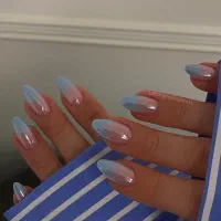 دستیار ناخنکار