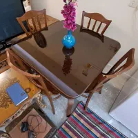 میزغذاخوری ۴ نفره