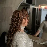 خدمات زیبایی و آرایشی.