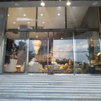 اجاره ۶۵۰متری راسته مبل فروشان کاج