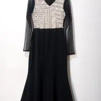 لباس مجلسی و تعدادی لباس در حد نو