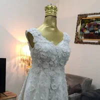 فروش لباس عروس به دلیل جمع کردن مزون