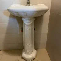 روشویی پایه دار