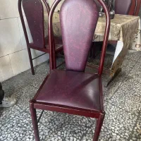 صندلی فلزی چرمی