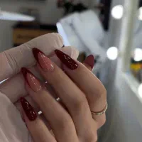 تخفیف کاشت ناخن