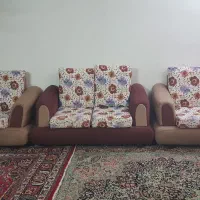 مبل، تلوزیون و میز