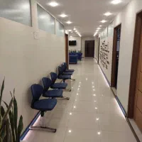 فضای-اشتراکی-اتاقک-شیشه-ای