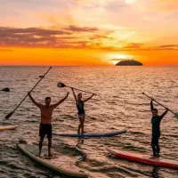 پدل بورد تفریحات آبی