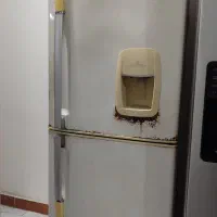 یخچال موتور سالم فقط جای ابریزش یکم زنگ زده