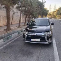 میتسوبیشی اوتلندر ۲۰۱۷ نیو فیس تیپ ۵