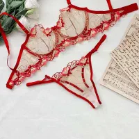 لباس زیر زنانه