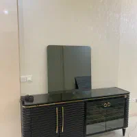 کنسول و آینه