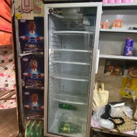 یک دونه یچخال ایستاده یک دونه یچخال ۳ در دوطرف نما