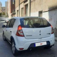 رنو ساندرو مدل ۹۵