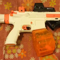 تفنگ تیر ژله ای با گلوله هاش