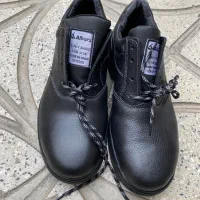 کفش کار مردانه